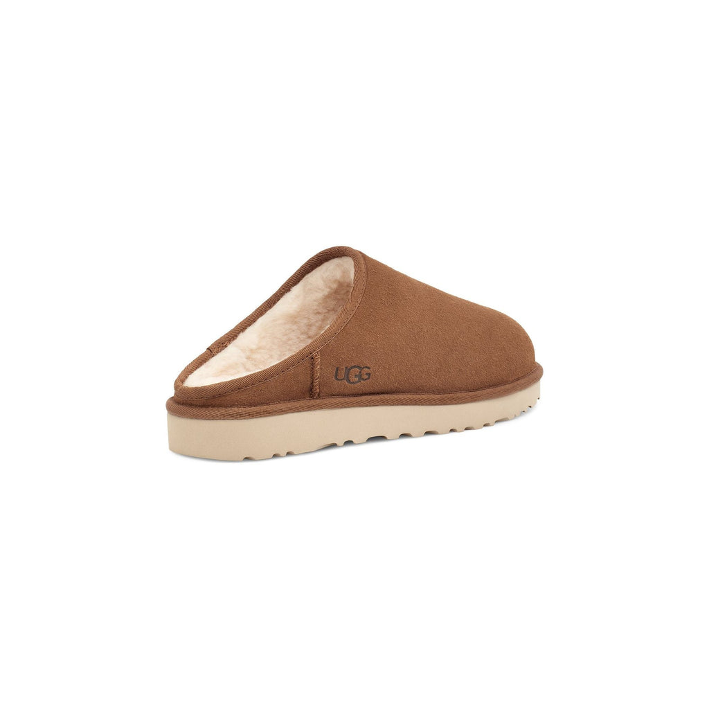 UGG Classic Slip-On in Chestnut