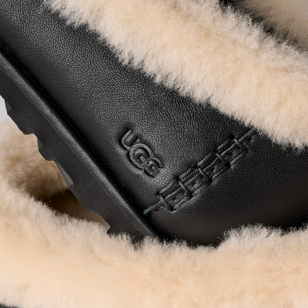 UGG Women's Zora Leather Ballet Flat in Black