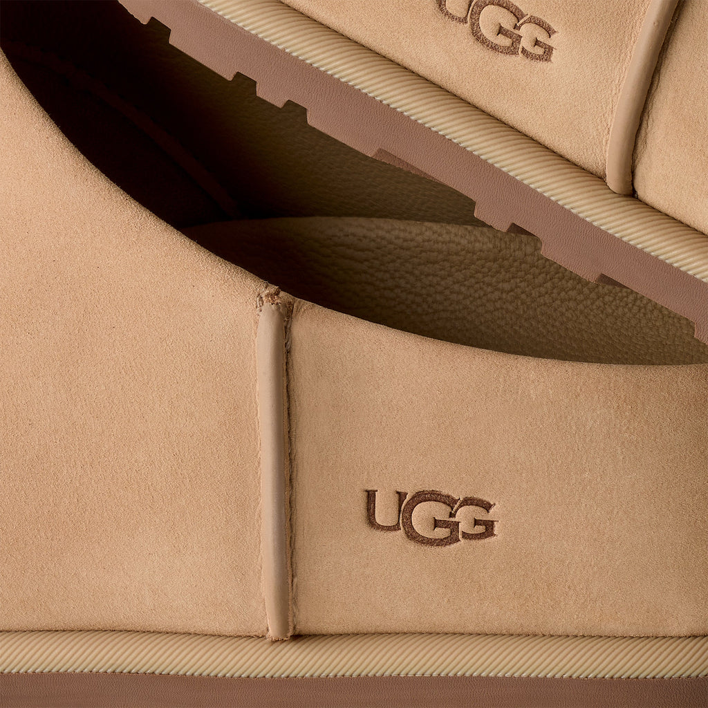 UGG Women's Otzo Clog in Mustard Seed