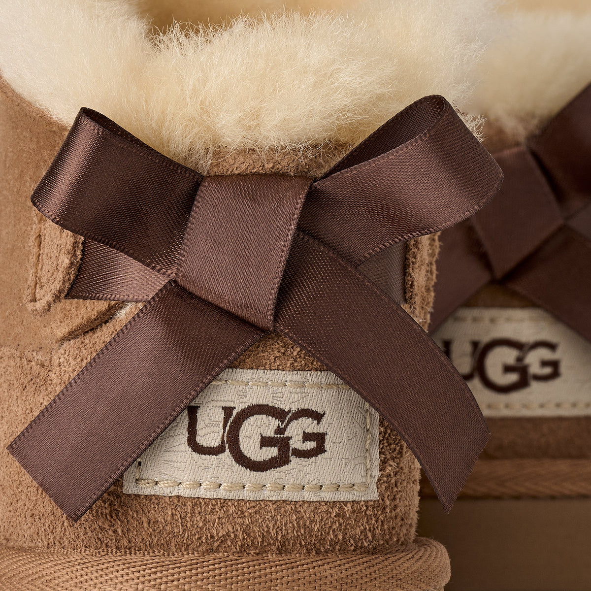 UGG Kid's Classic Ultra Mini Bailey Bow