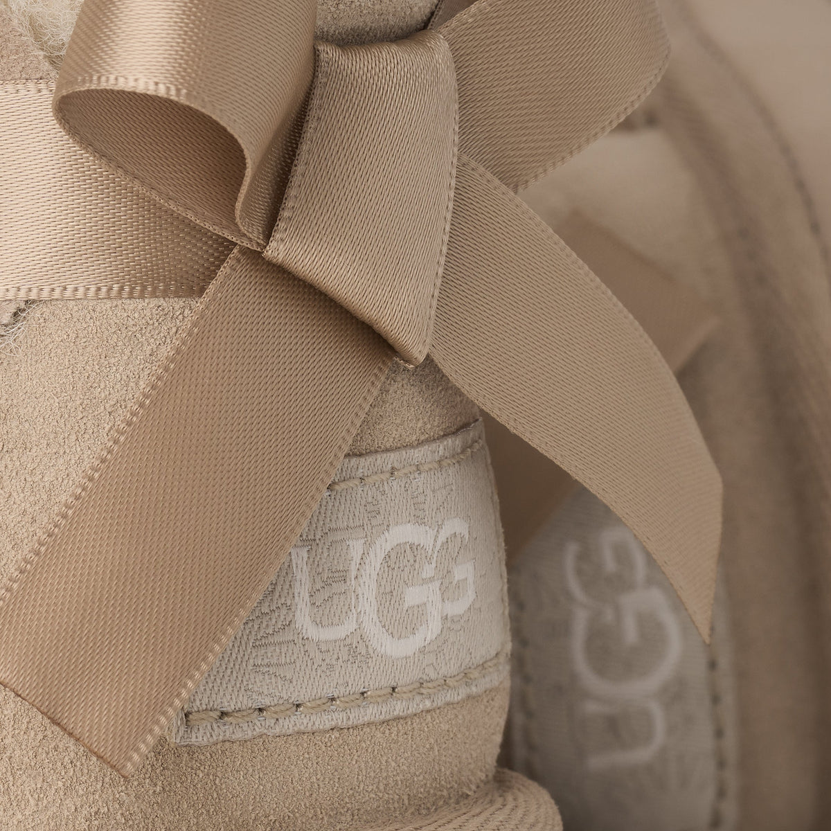 UGG Kid's Classic Ultra Mini Bailey Bow