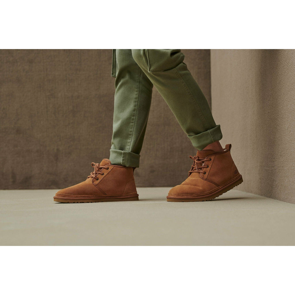 UGG Men's Neumel Boot in Chestnut