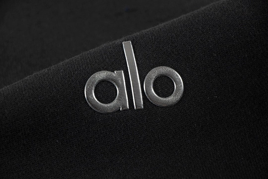 alo Small Logo Crewneck Sweatshirt & Sweatpants Matching Set
