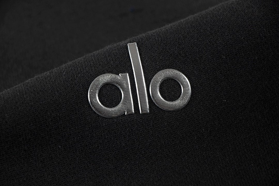 alo Small Logo Crewneck Sweatshirt & Sweatpants Matching Set