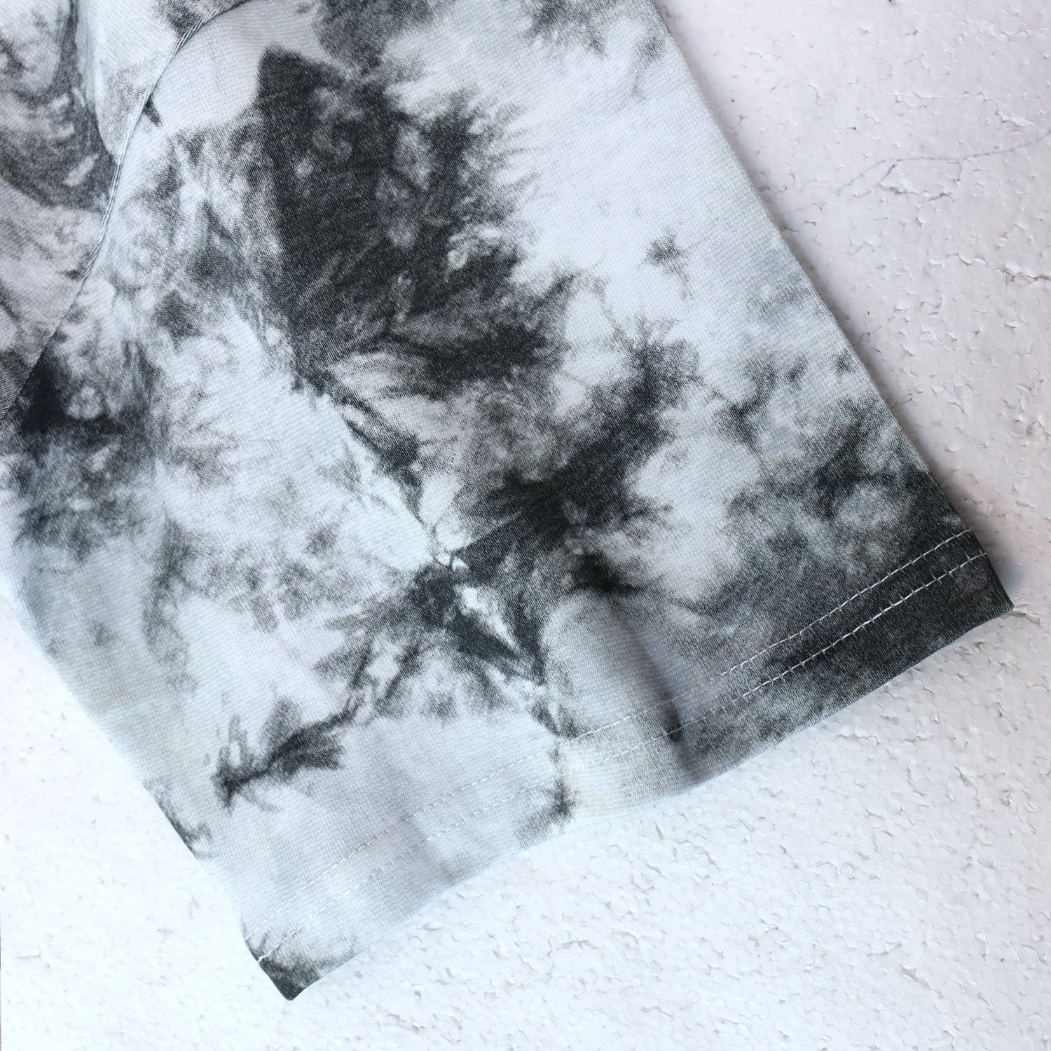 AMIRI Gray Tie-Dye Graphic T-Shirt
