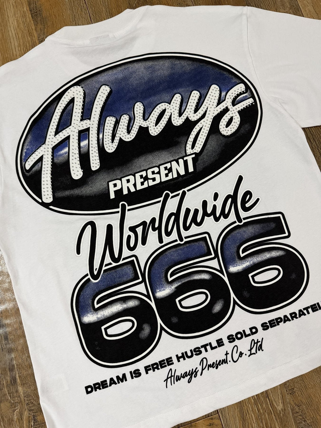 ALWAYS-PRESENT Eye Graphic Short-Sleeve T-Shirt