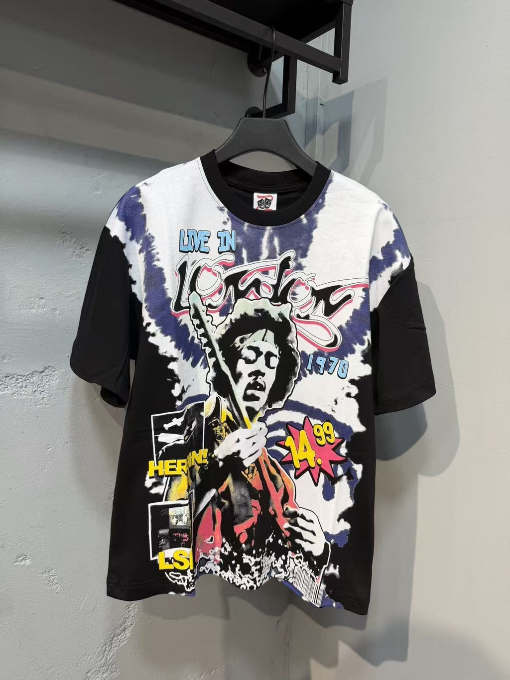 ASAALL Contrast-Sleeve Tie-Dye Accent Graphic T-Shirt