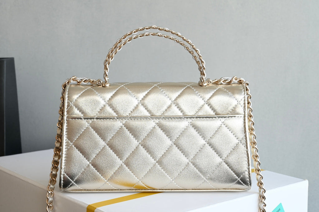 CHANEL 25S KELLY 18 CM IN GOLD LAMBSKIN