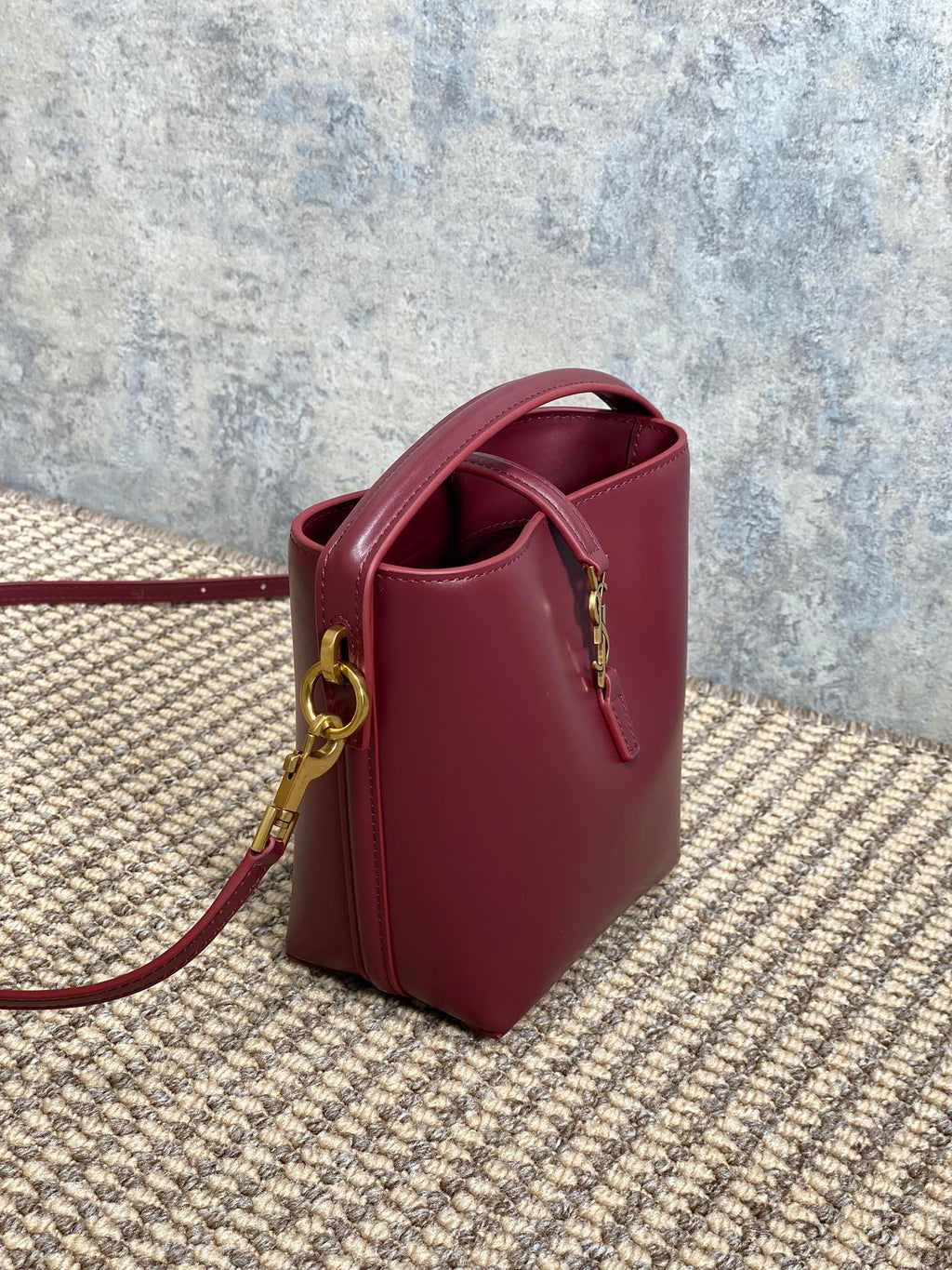 LE 37 MINI BUCKET BAG 15 IN BURGUNDY RED CALFSKIN GOLD HARDWARE