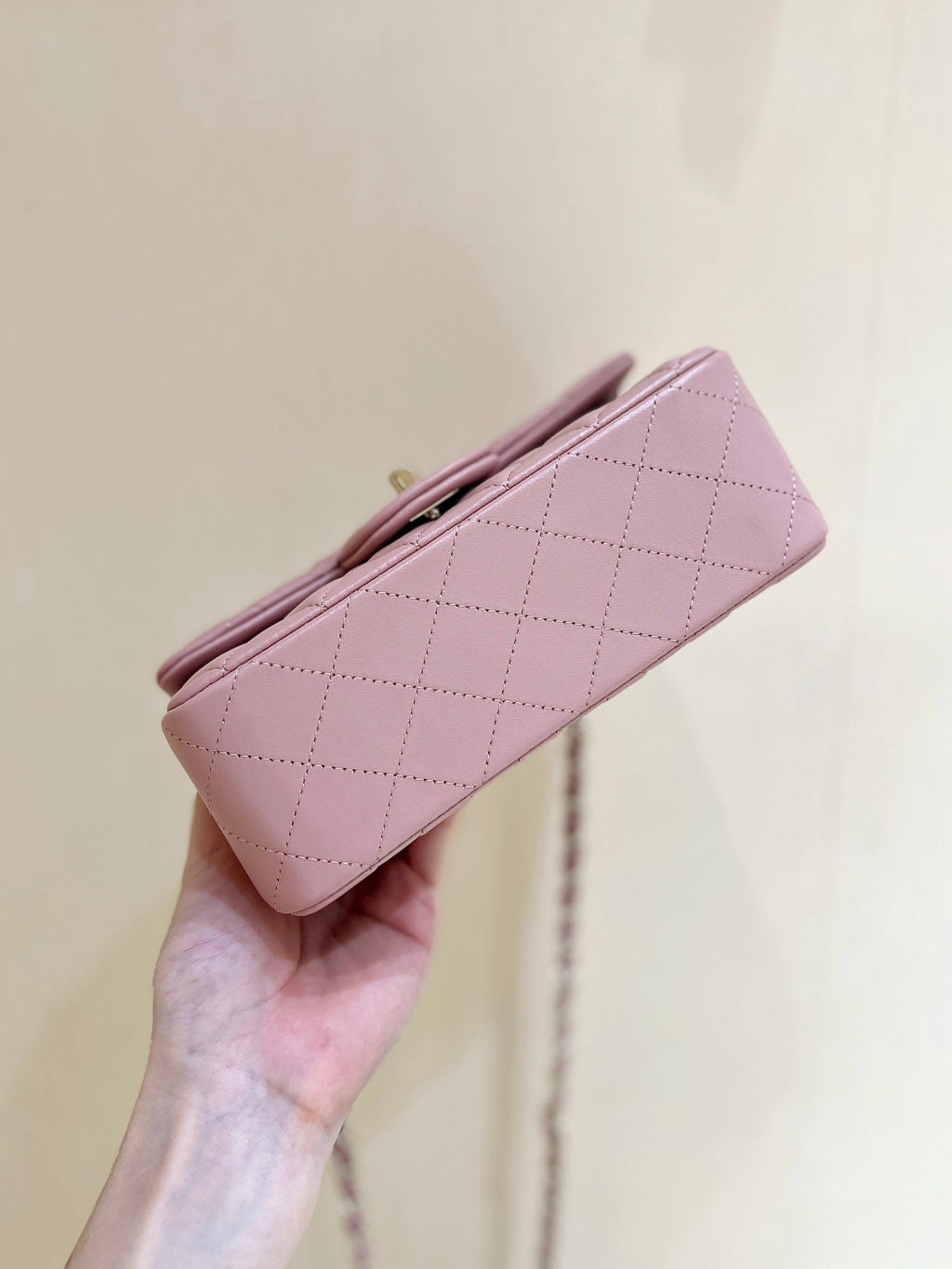 CHANEL 25S FLAP BAG 20 CM IN LIGHT PINK LAMBSKIN WITH GOLD HARDWARE