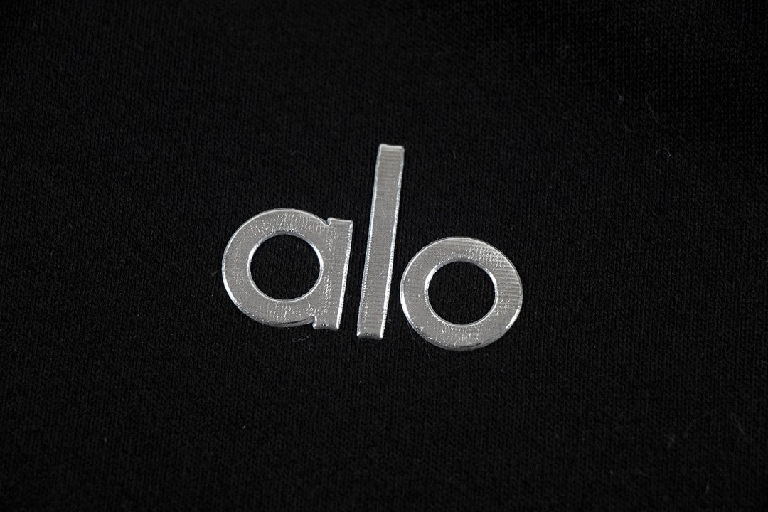 alo K503 Half-Zip Sweatshirt & Sweatpants Matching Set