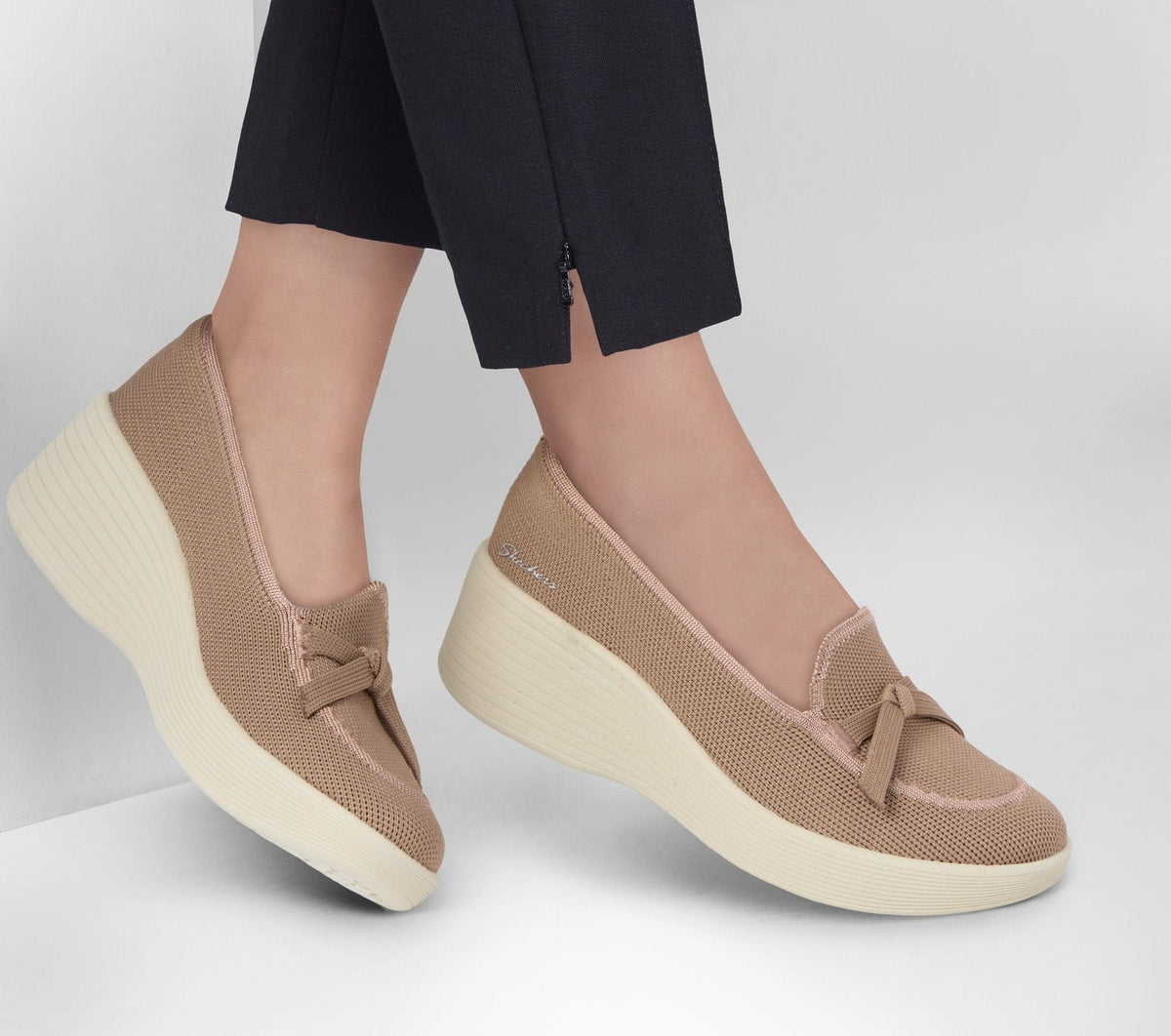 Relaxed Fit: Parallel Lite - Soaring Softly