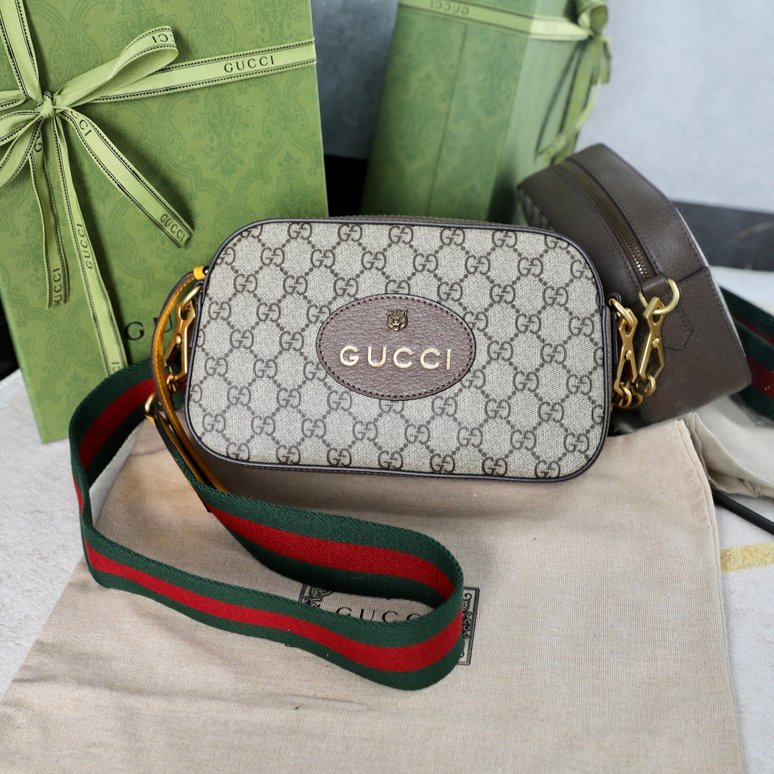 Gucci Neo Vintage Dionysus Tiger Head Shoulder Bag