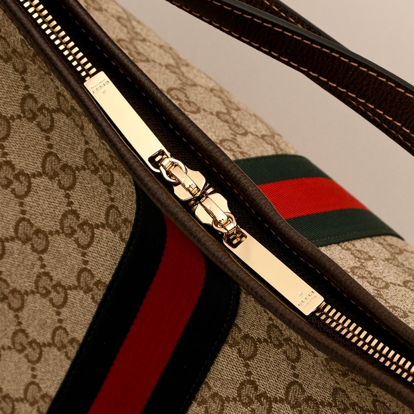 Gucci Essence Hobo Shoulder Bag