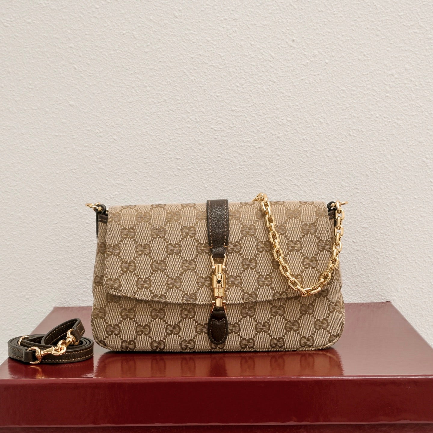 Gucci GG Apertivo Medium Shoulder Bag