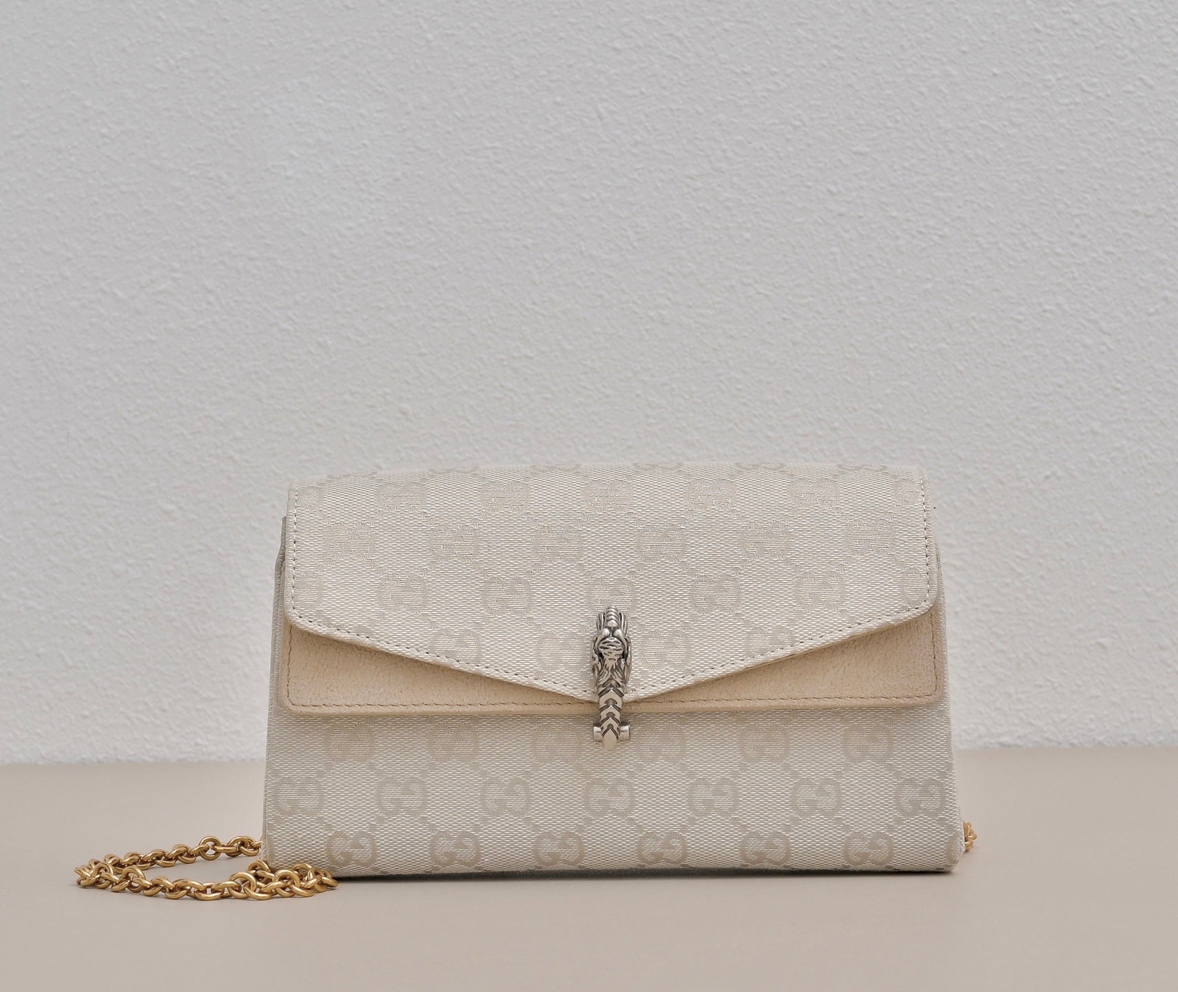 Gucci GG Dionysus Small Tiger Head Shoulder Bag
