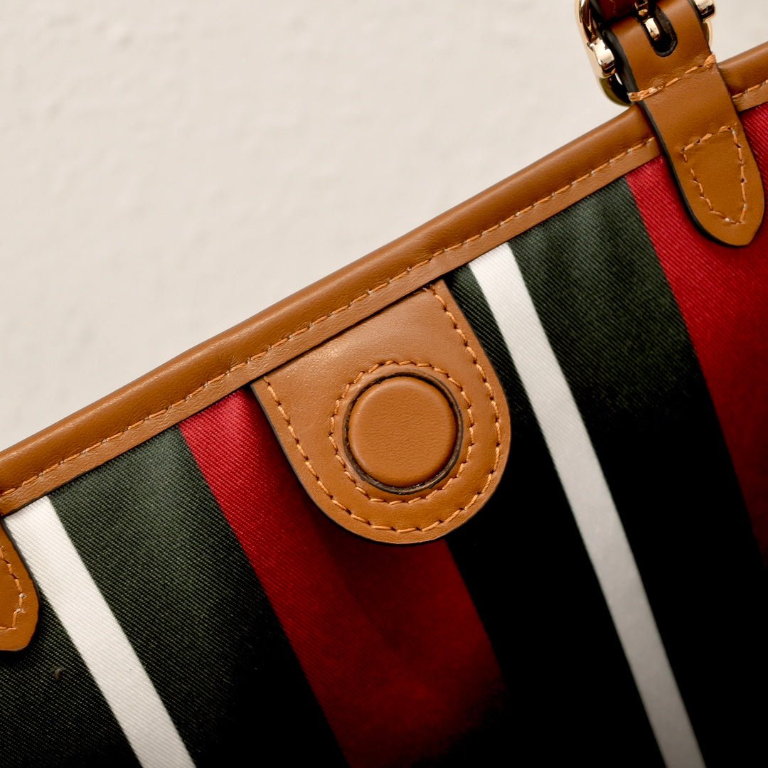Gucci Emblem Medium Tote Bag
