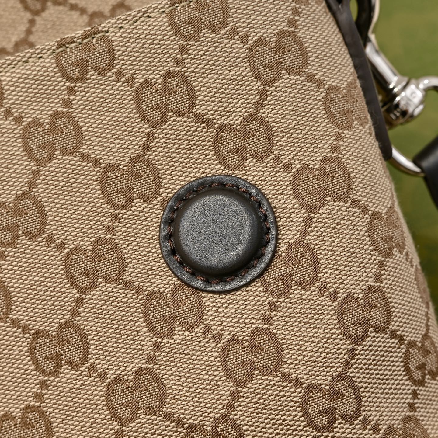 Gucci GG Canvas Small Top Handle Crossbody Bag – 821617