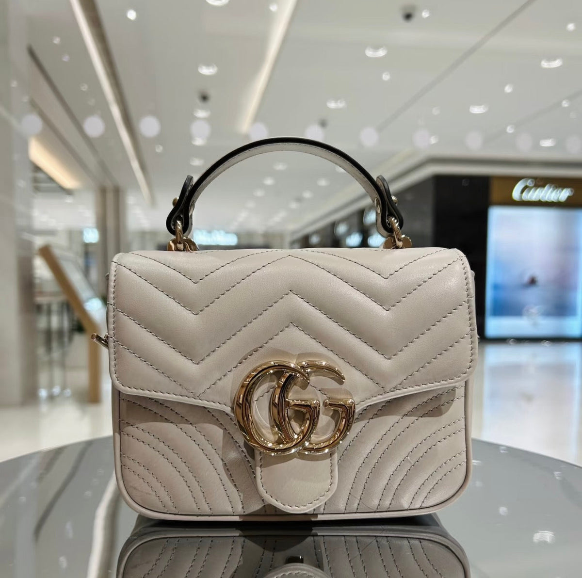Gucci GG Marmont Mini Top Handle Bag – 811238