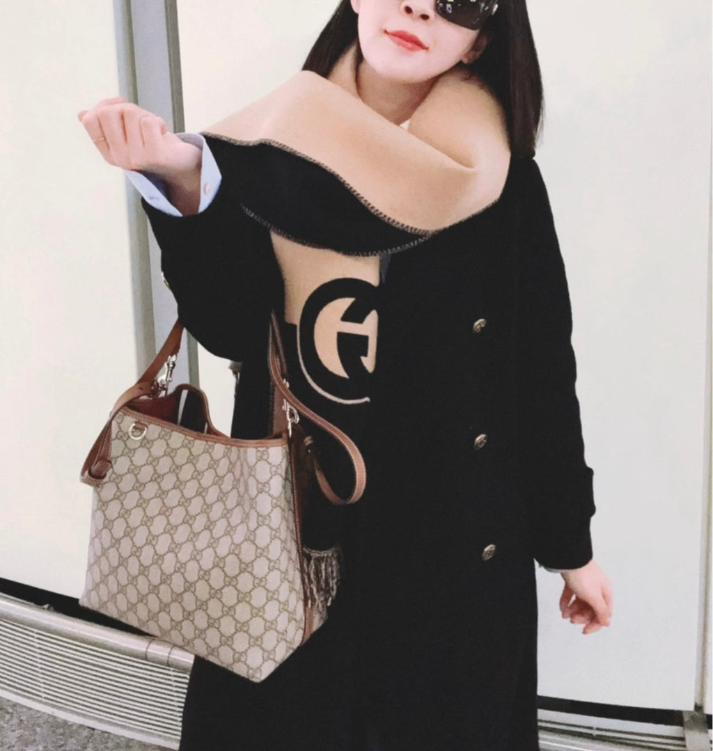 Gucci Emblem Bucket Bag-815103